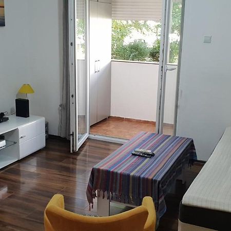 Yellow Apartment, Central פודגוריצה מראה חיצוני תמונה