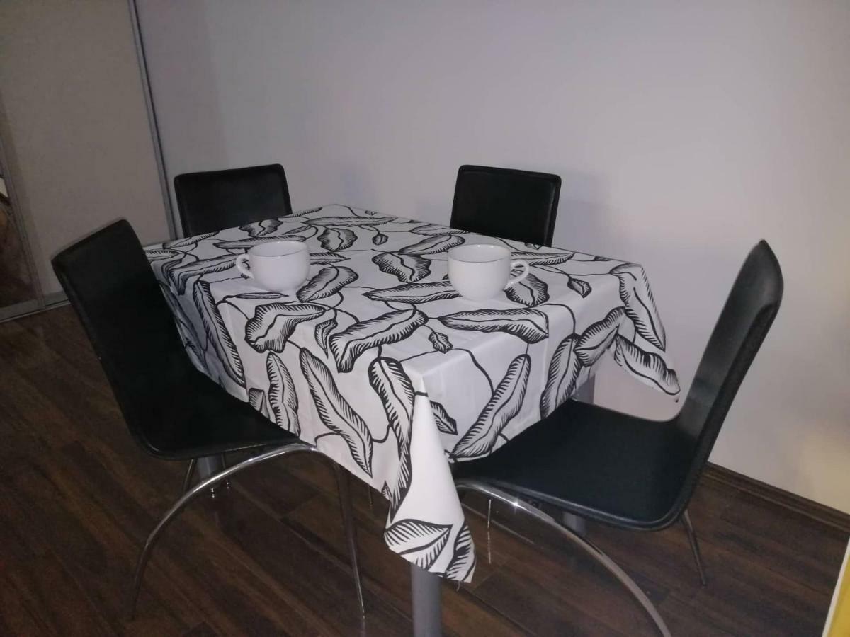Yellow Apartment, Central פודגוריצה מראה חיצוני תמונה